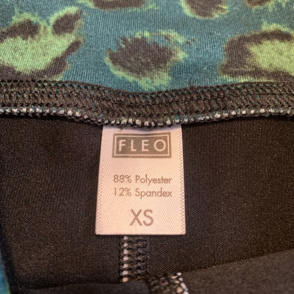 FLEO XS Black & Green Leopard Print High Waisted Shorts - Picture 2 of 5